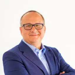 Ernesto Schmutter - MRM Distribution CEO